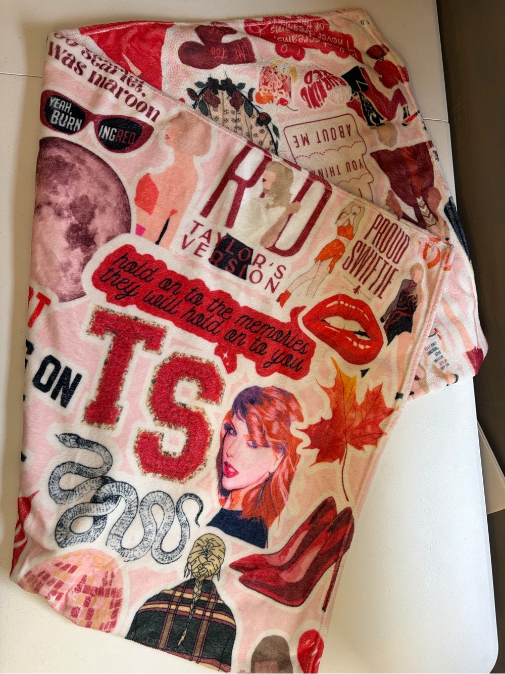 Custom Taylor Swift Eras Tour Albums Fleece Throw Blanket Swifties Red Decor - Picture 4 of 5